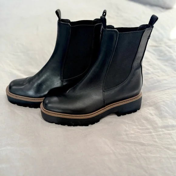 Black Leather Women's Combat style Boots - Picture 4 of 4